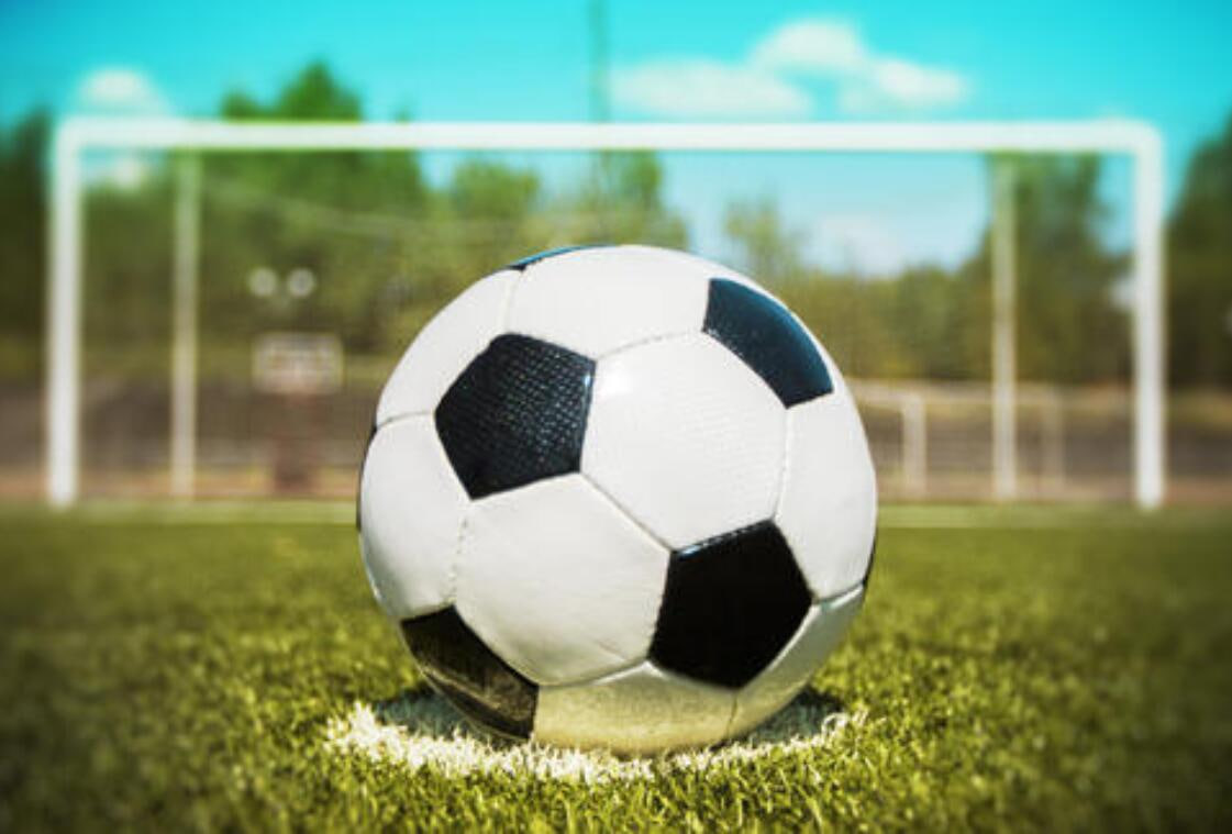 足球分析师工作场景